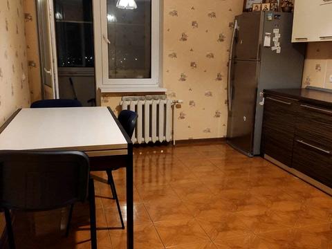 квартира за адресою В'ячеслава Чорновола вул., 30