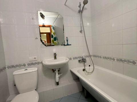 квартира за адресою Григорія Ващенка вул., 1