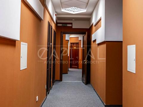 комерційна за адресою Старонаводницька вул., 13