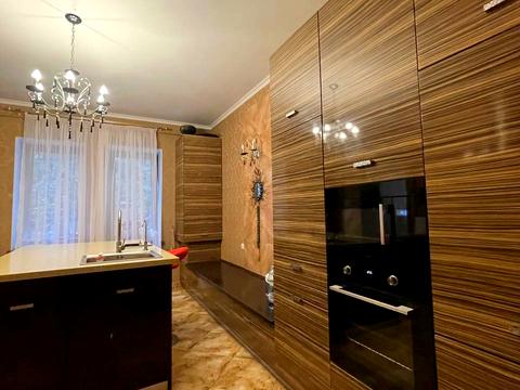 будинок за адресою Центральна вул.