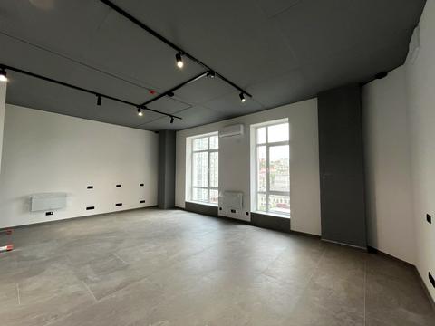 коммерческая по адресу Ломаная ул., 18