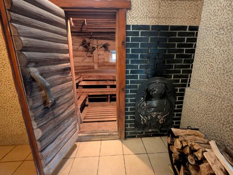коммерческая по адресу Максима Рыльского ул., 19