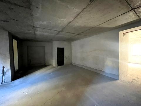 комерційна за адресою Молодіжна вул., 10