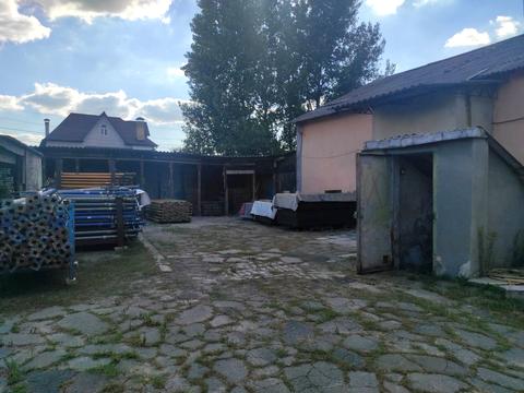 комерційна за адресою Дружби вул., 3