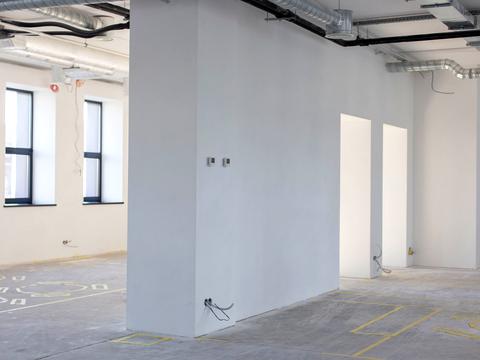 комерційна за адресою Академіка Книшова вул. (Амурська), 6