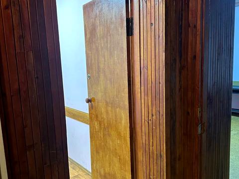 комерційна за адресою Канатна вул., 81