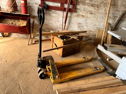 коммерческая по адресу Евгения Иванченко ул. (Кірова), 3в