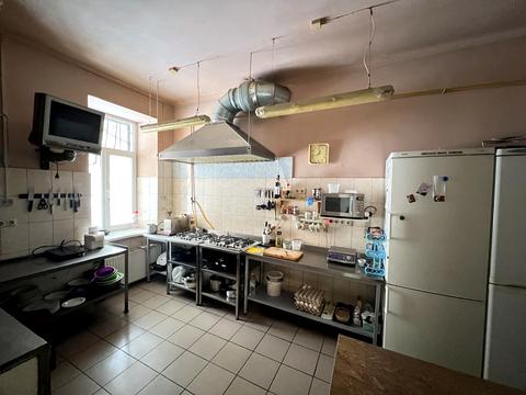 комерційна за адресою Київська, 1