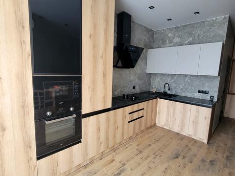 квартира за адресою Богатирська вул., 32