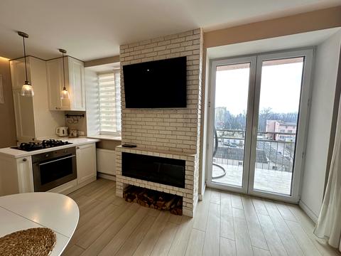 квартира за адресою Академіка Лебедєва вул., 1