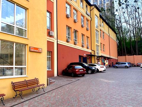 комерційна за адресою Глибочицька вул., 17є