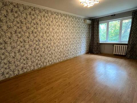 квартира за адресою Євгена Танцюри вул., 48
