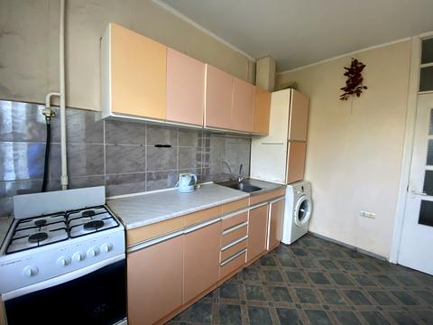 квартира за адресою Митрополита Андрея Шептицького вул. (Анатолія Луначарського), 3