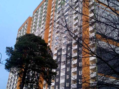 квартира за адресою Миколи Вінграновського вул., 2