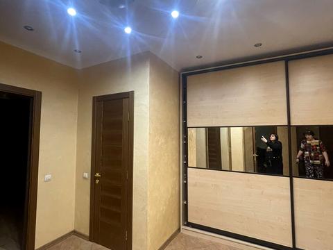 квартира за адресою Анни Ахматової вул., 30