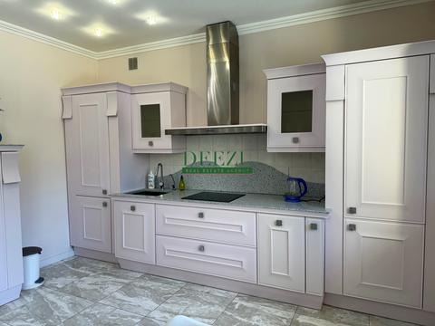 будинок за адресою смт. Козин, Миру вул.