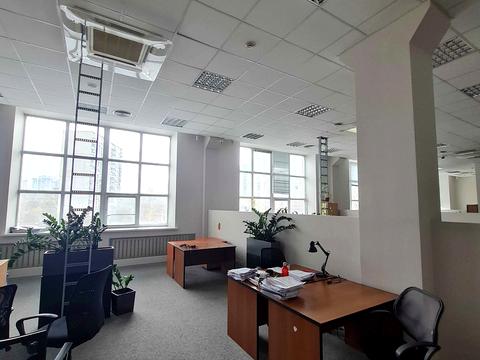 коммерческая по адресу Дениса Монастирського ул. (Василя Сурікова), 3 а