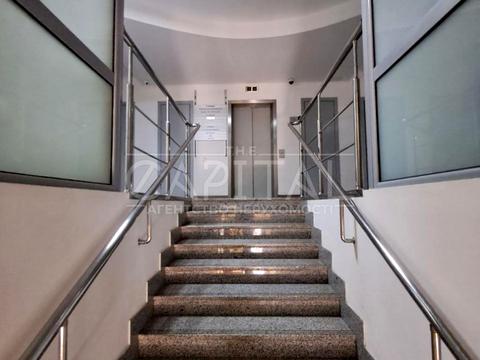 комерційна за адресою Басейна вул., 7-В