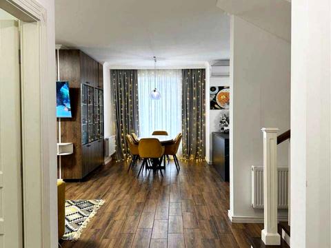 будинок за адресою Жуляни