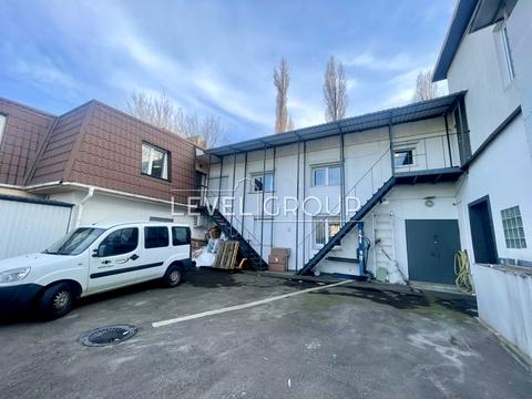 коммерческая по адресу Науки просп., 33а