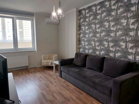 квартира за адресою Академіка Глушкова просп., 9-Д