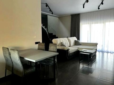 будинок за адресою Центральна вул., 44