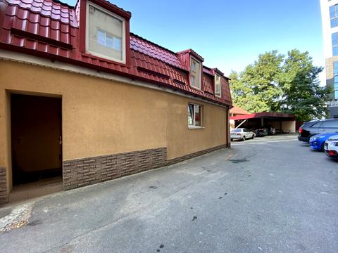 комерційна за адресою Гоголя вул., 15