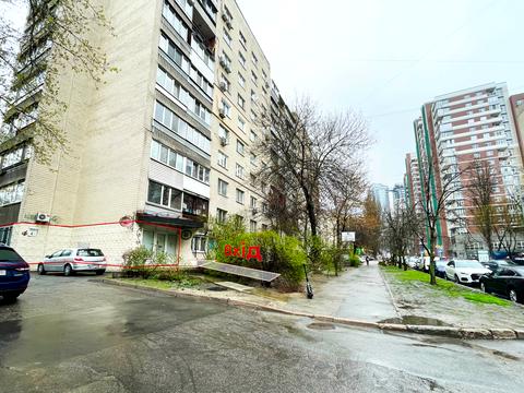 комерційна за адресою Ковпака вул., 4