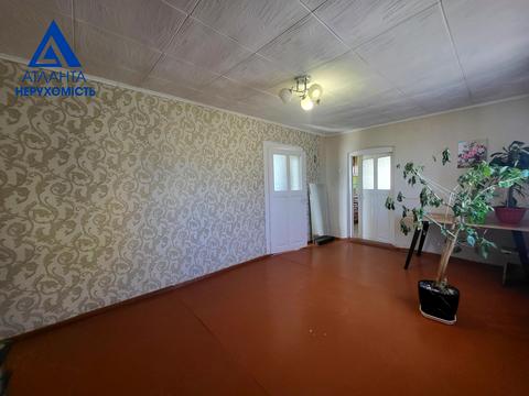 будинок за адресою с. Струмівка, Сільська вул., 72