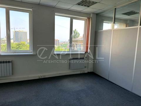коммерческая по адресу Бехтеревский пер., 4-В