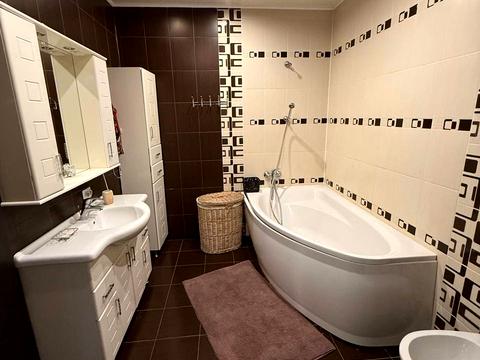 дом по адресу Лесі Українки