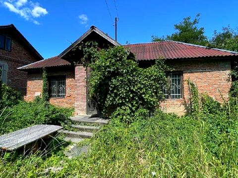 будинок за адресою Правди