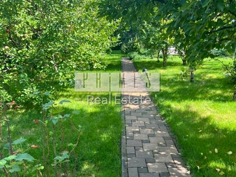 будинок за адресою Вишнева вул.