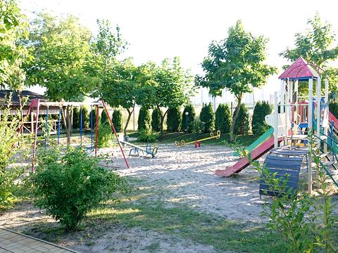 комерційна за адресою Погребський шлях вул., 51