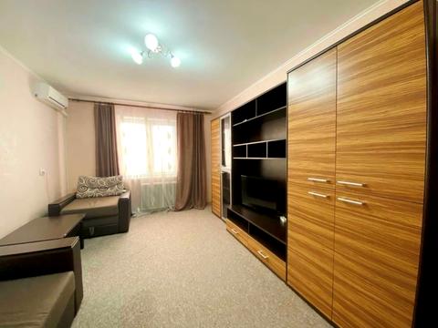 квартира за адресою Григорія Ващенка вул., 1