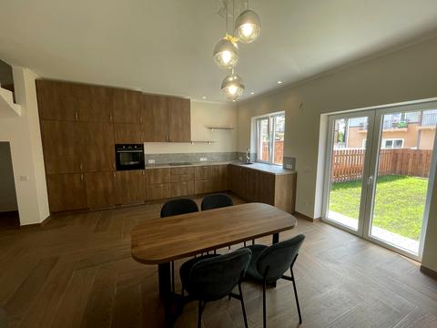 дом по адресу Мальцева ул.