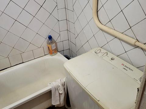 квартира за адресою Михайла Драгоманова вул. (Димитрова), 52