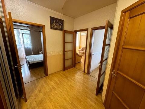 квартира за адресою Миколи Бажана просп., 12