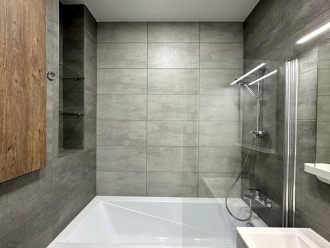 квартира по адресу Салютная ул., 2-Б