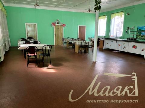 комерційна за адресою Насосна вул., 17