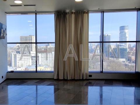 комерційна за адресою Мечникова вул. (Кловський), 2