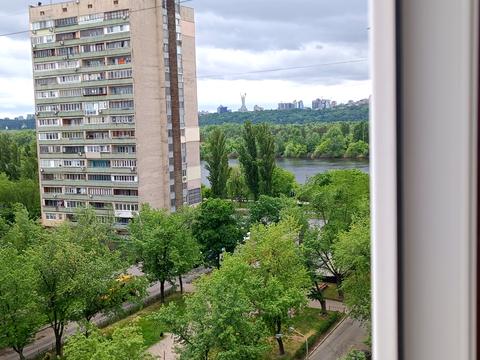 квартира за адресою Русанівський бульв., 3