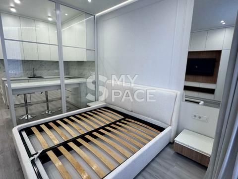 квартира за адресою Андрія Верхогляда вул. (Михайла Драгомирова), 14-А