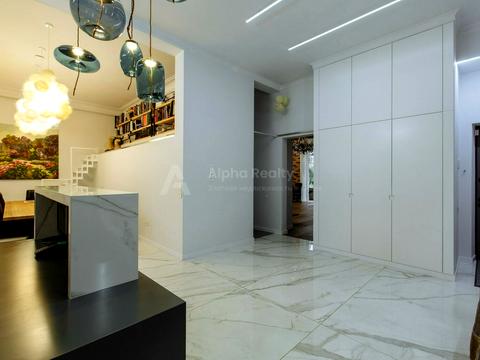 комерційна за адресою Шота Руставелі вул., 30-Б