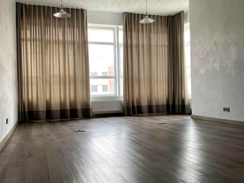 комерційна за адресою Кловський узвіз, 7a