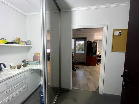 комерційна за адресою Ореста Васкула вул., 8-А