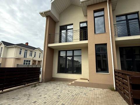 будинок за адресою Центральна вул.
