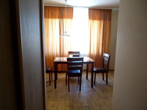 квартира за адресою Героїв полку "Азов" вул. (Маршала Малиновського), 7-А