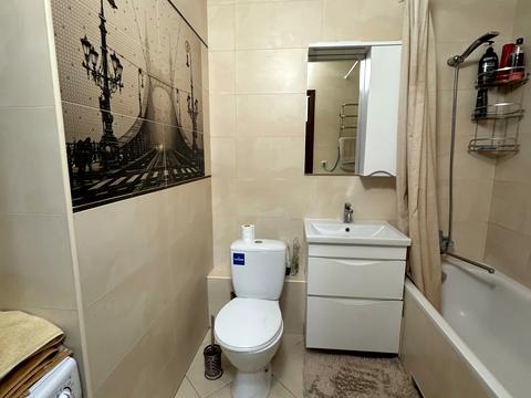 квартира за адресою Софії Русової вул., 7