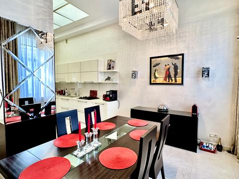 квартира за адресою Дерибасівська вул., 12